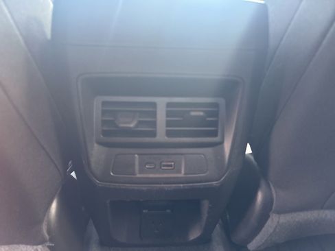 Used 2024 GMC Canyon Elevation w/ Convenience Package image 27