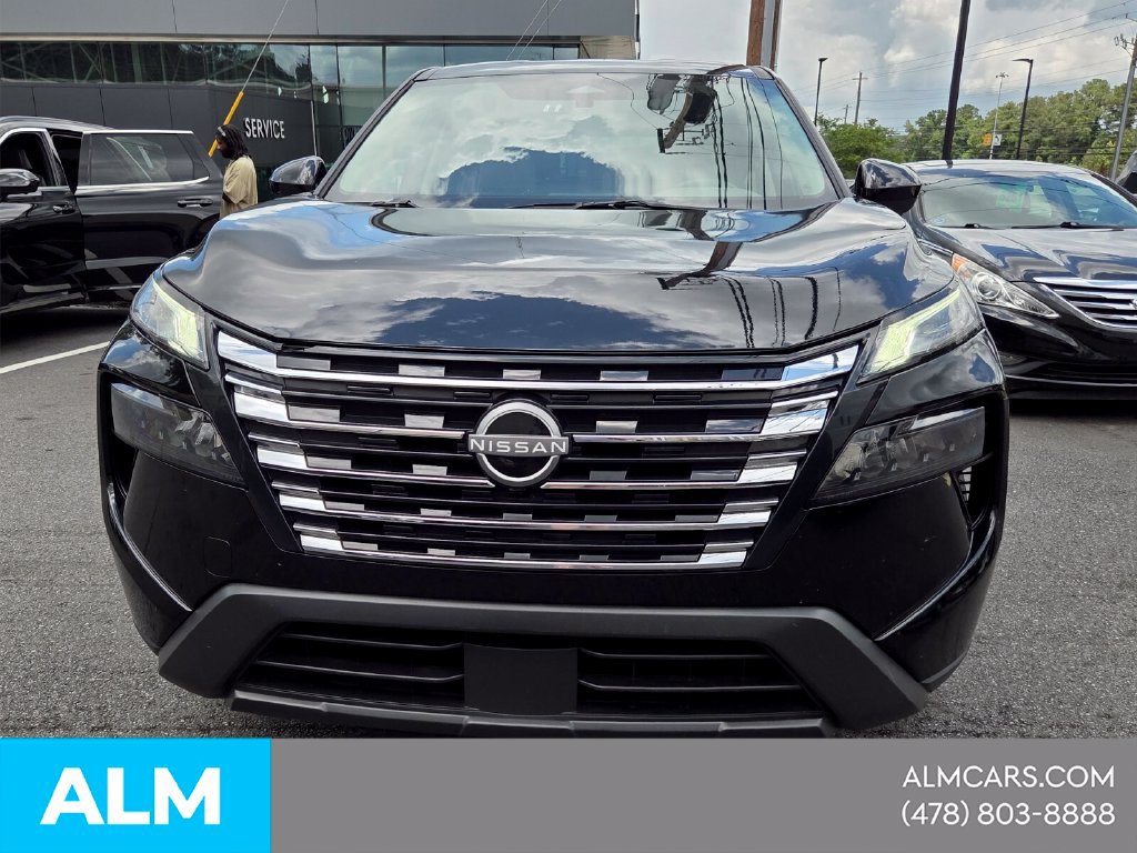 Used 2025 Nissan Rogue SV AWD/4WD image 19
