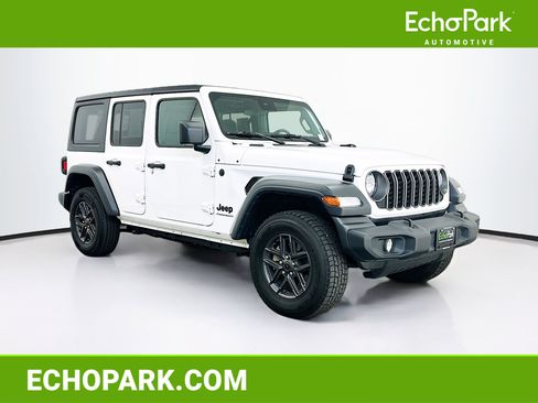 Used 2025 Jeep Wrangler Sport S image 1