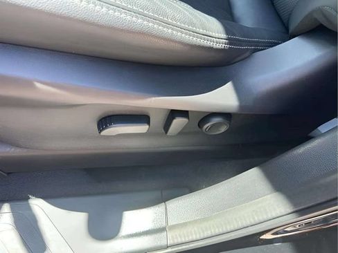 Used 2022 Subaru Ascent Limited AWD/4WD image 10