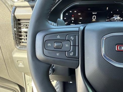 Used 2024 GMC Sierra 1500 AT4 w/ Technology Package AWD/4WD image 26