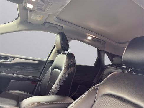 Used 2022 Ford Escape SEL image 26