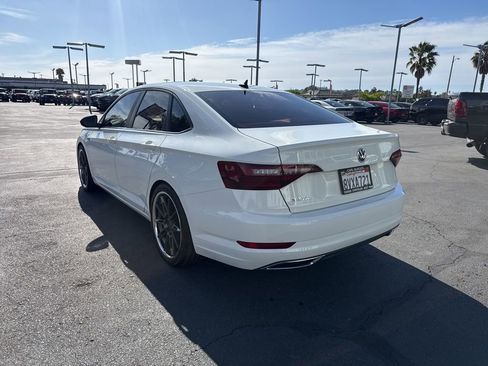 Used 2021 Volkswagen Jetta R-Line image 5