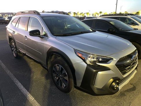 Used 2025 Subaru Outback Limited w/ Popular Package #2 image 2