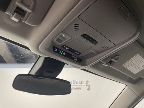 Used 2021 Chevrolet Equinox LT image 7