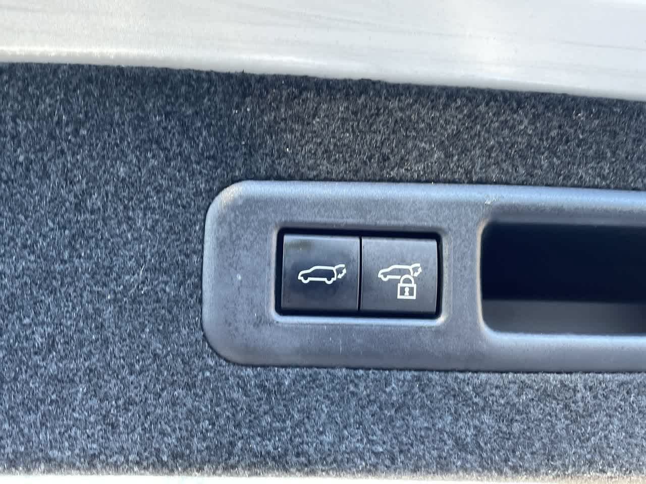 Used 2022 Lexus RX 350L Premium w/ Premium Package AWD/4WD image 18