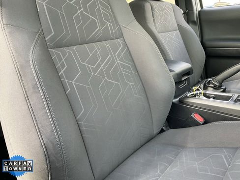 Used 2018 Toyota Tacoma TRD Off-Road image 58