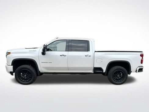 Used 2020 Chevrolet Silverado 2500 High Country w/ Z71 Off-Road Package AWD/4WD image 2