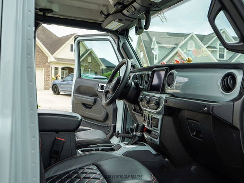 Used 2023 Jeep Gladiator Sport AWD/4WD image 26