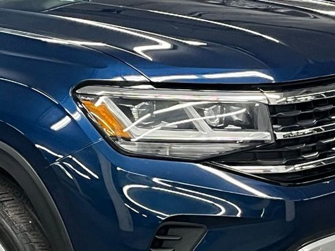 Used 2023 Volkswagen Atlas SE w/ Panoramic Sunroof Package image 45