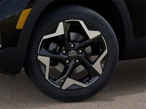 New 2026 Kia Seltos S image 9