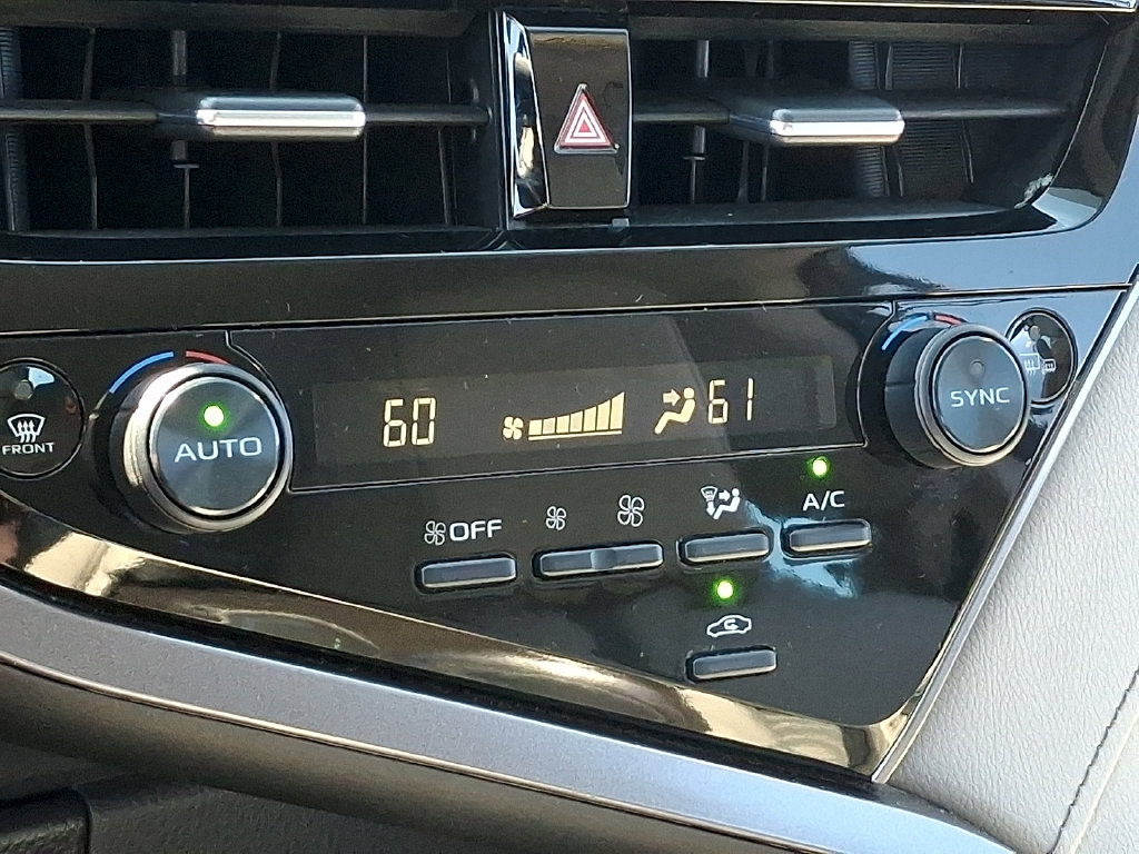 Used 2024 Toyota Camry SE FWD image 15