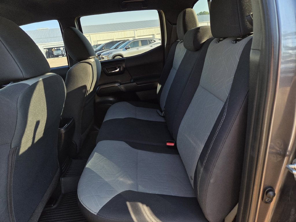Used 2021 Toyota Tacoma TRD Sport RWD image 20