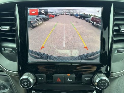 New 2026 RAM 1500 Express AWD/4WD image 18