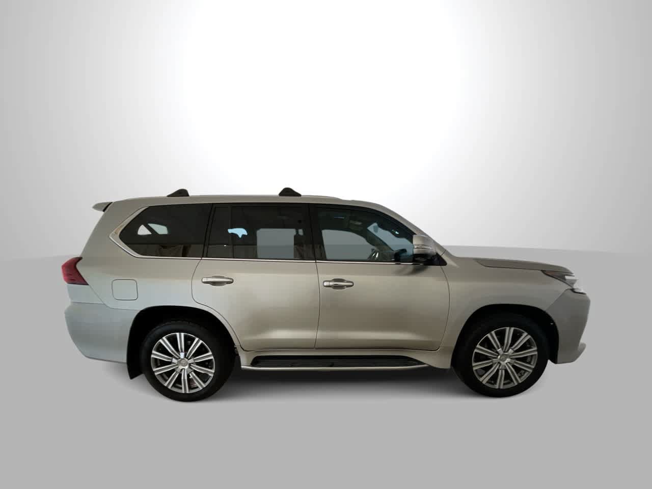 Used 2017 Lexus LX 570 4WD w/ Luxury Package image 9