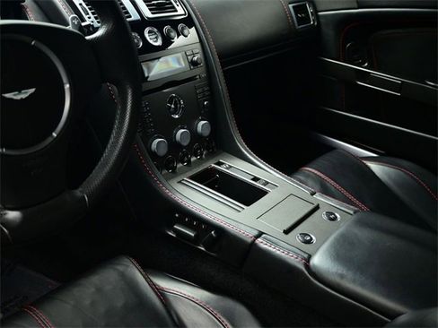 Used 2007 Aston Martin V8 Vantage Coupe image 8