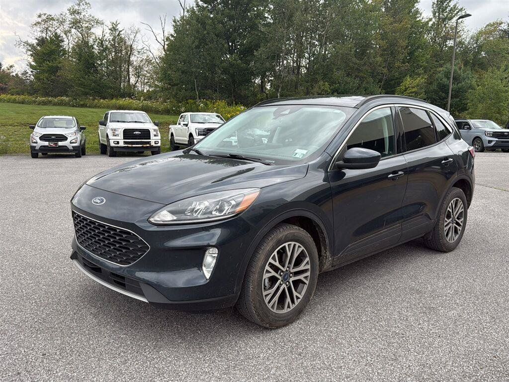 Certified 2022 Ford Escape SEL w/ Class II Trailer Tow Package AWD/4WD image 1