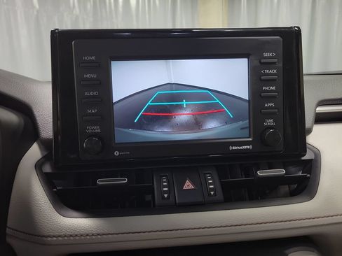 Used 2021 Toyota RAV4 XLE Premium AWD/4WD image 22