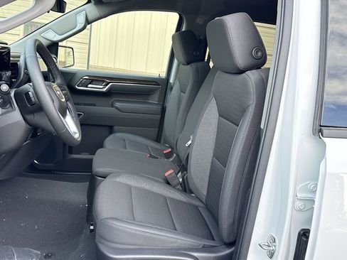 New 2026 GMC Sierra 1500 Elevation image 12