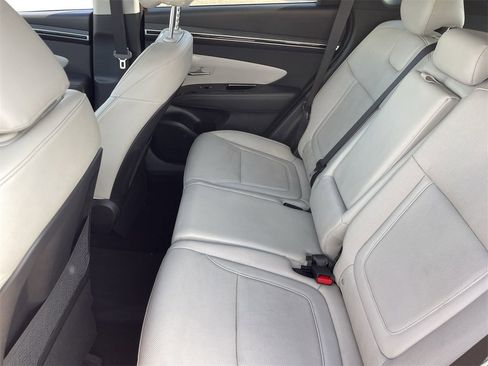 Certified 2022 Hyundai Tucson Limited image 16