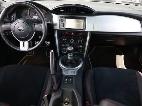 Used 2013 Subaru BRZ Limited w/ Popular Pkg 1B RWD image 2