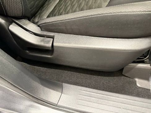 Used 2022 Nissan Pathfinder SV image 20