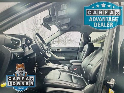 Used 2024 Ford Explorer XLT w/ Equipment Group 202A image 3