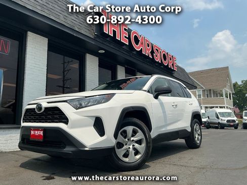 Used 2021 Toyota RAV4 LE AWD/4WD image 1