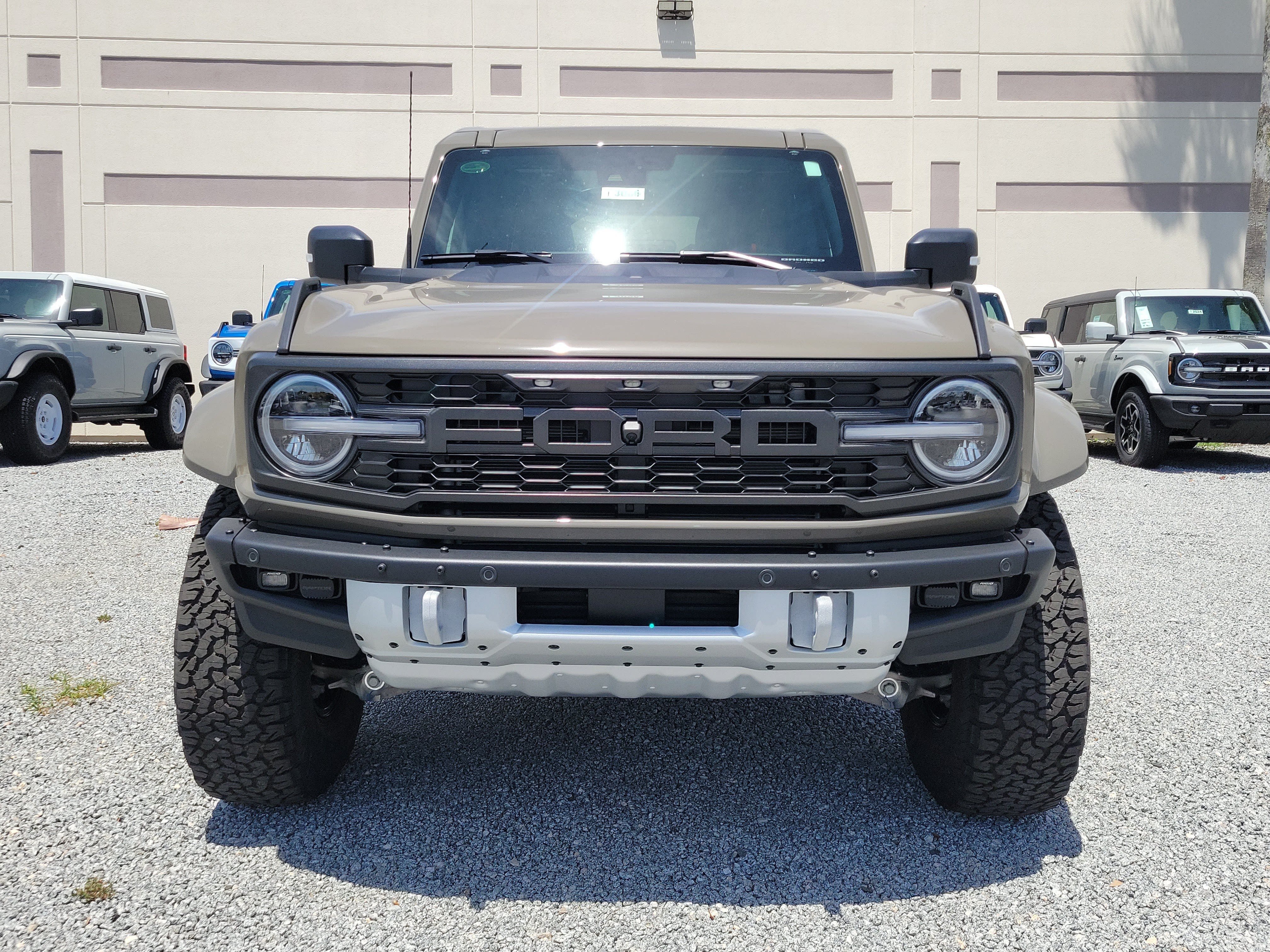 New 2026 Ford Bronco Raptor AWD/4WD image 3