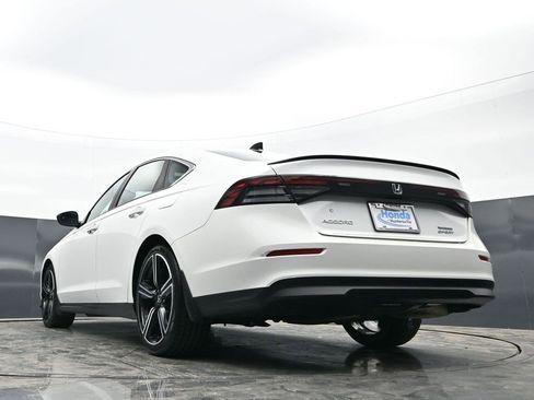 Used 2023 Honda Accord Sport image 38