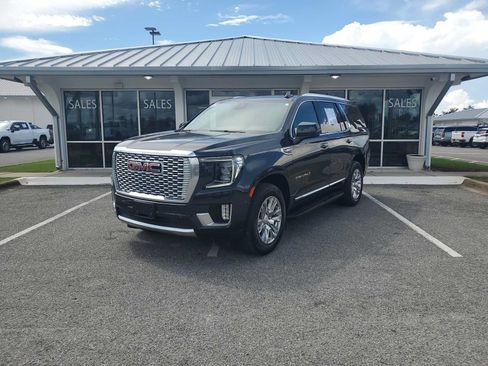 Used 2023 GMC Yukon Denali w/ Advanced Technology Package AWD/4WD image 1