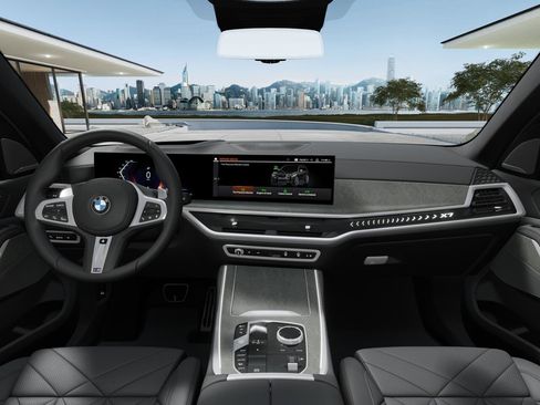 New 2026 BMW X7 xDrive40i w/ M Sport Package AWD/4WD image 12