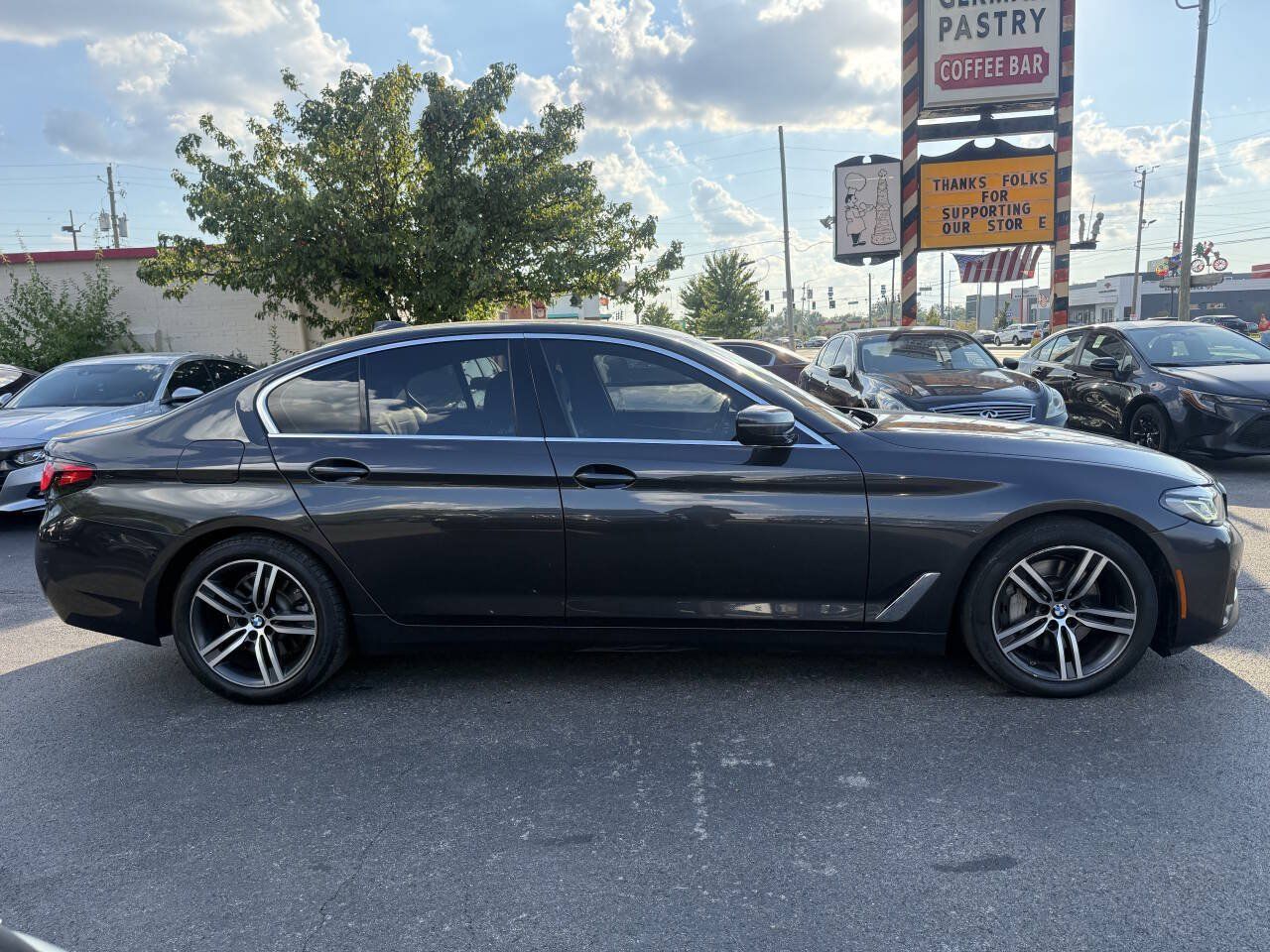 Used 2021 BMW 530i xDrive w/ Convenience Package AWD/4WD image 6