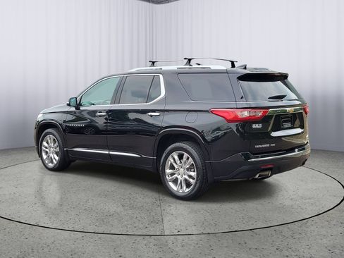 Used 2019 Chevrolet Traverse High Country w/ LPO, Floor Liner Package AWD/4WD image 4