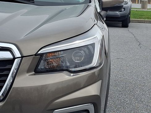 Used 2021 Subaru Forester Limited w/ Popular Package #3 image 9