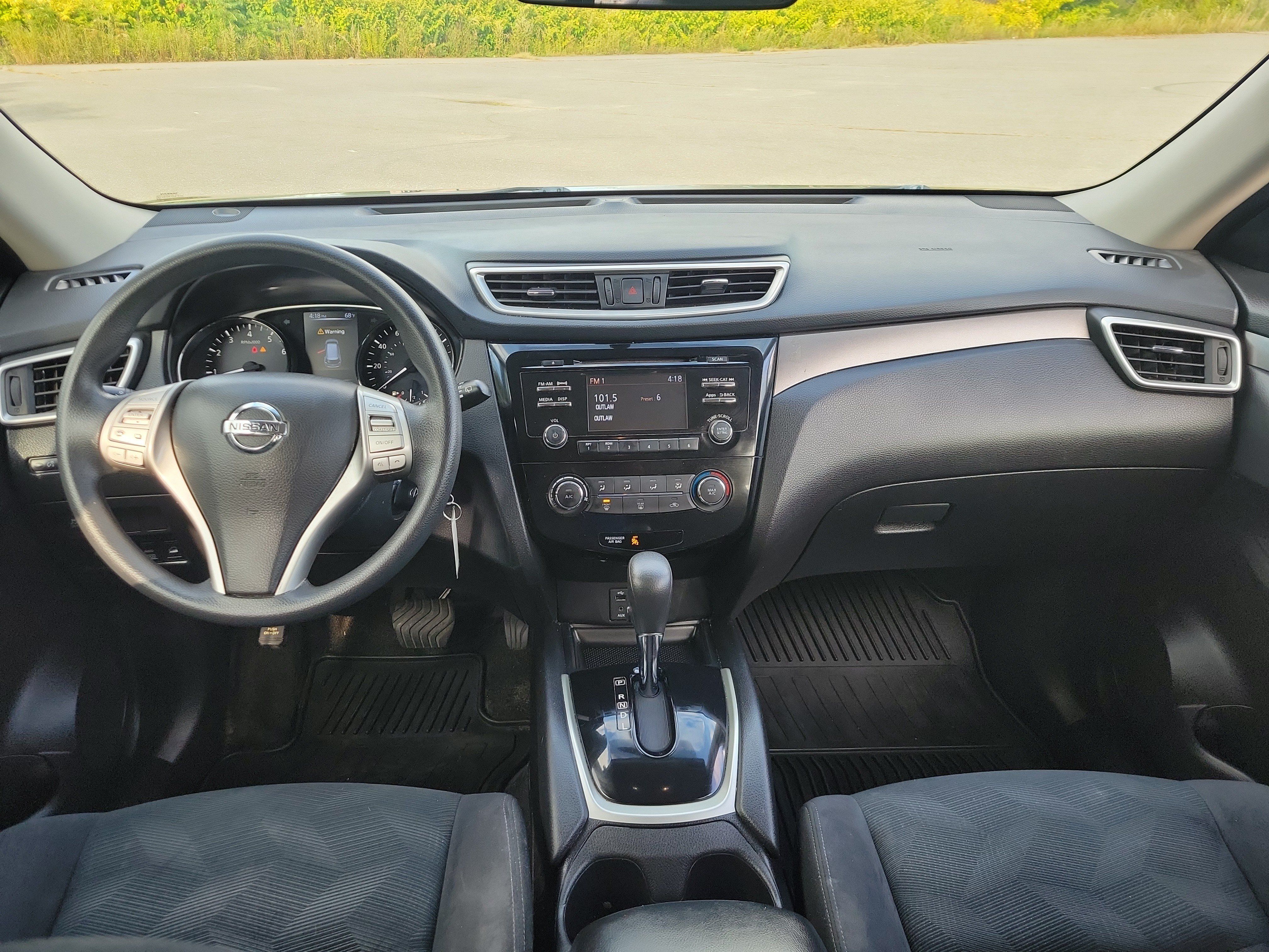 Used 2016 Nissan Rogue S AWD/4WD image 18