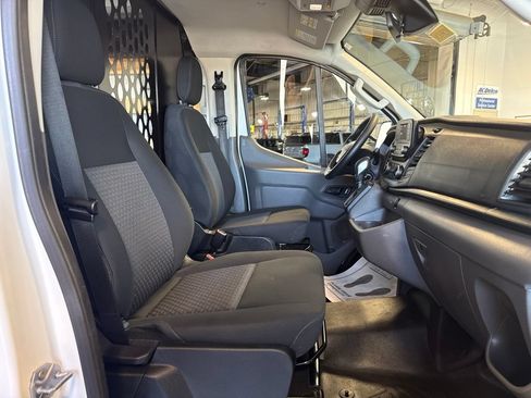 Used 2025 Ford Transit 250 Low Roof w/ Exterior Upgrade Package RWD image 16