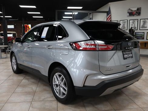 Used 2024 Ford Edge SEL AWD/4WD image 3