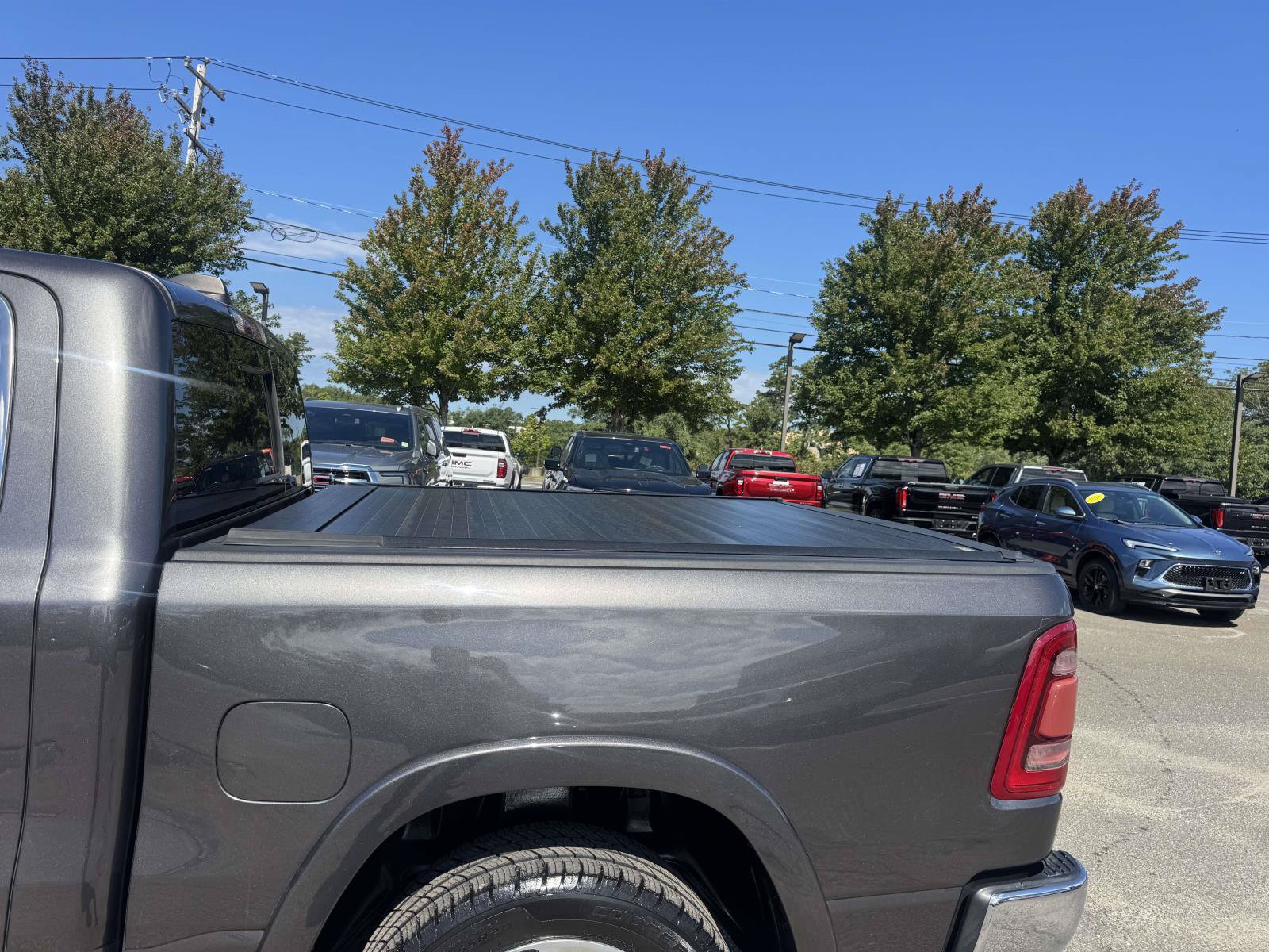 Used 2020 RAM 1500 Laramie AWD/4WD image 13