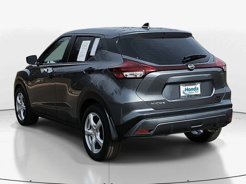 Used 2025 Nissan Kicks Play S image 6