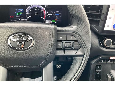 Used 2025 Toyota Sequoia TRD Pro AWD/4WD image 21
