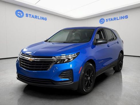 Certified 2024 Chevrolet Equinox LS w/ LS Convenience Package FWD image 2