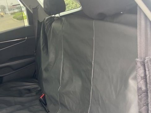 Used 2017 Kia Sorento EX image 9