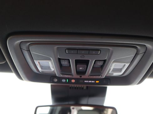 Used 2024 Chevrolet Silverado 2500 High Country w/ Midnight Edition image 33