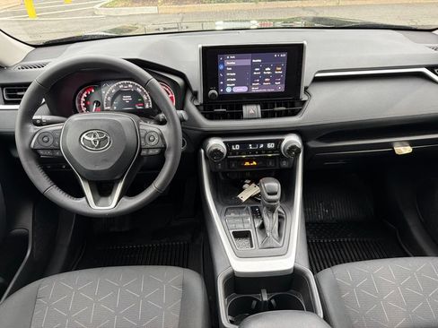 Used 2024 Toyota RAV4 XLE w/ Convenience Package AWD/4WD image 25