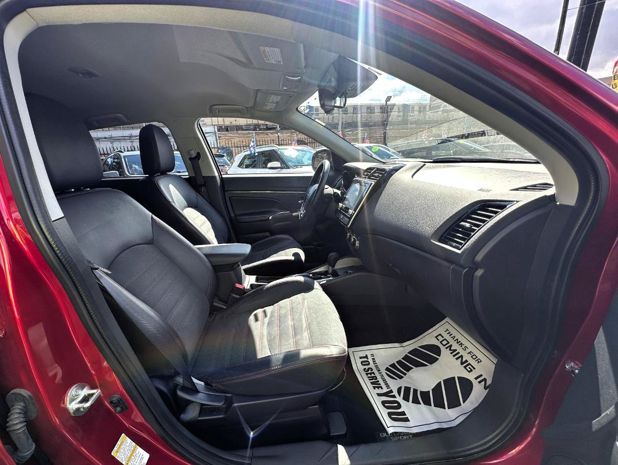 Used 2025 Mitsubishi Outlander Sport LE AWD/4WD image 21