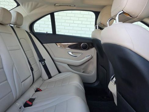 Used 2017 Mercedes-Benz C 300 4MATIC Sedan image 14