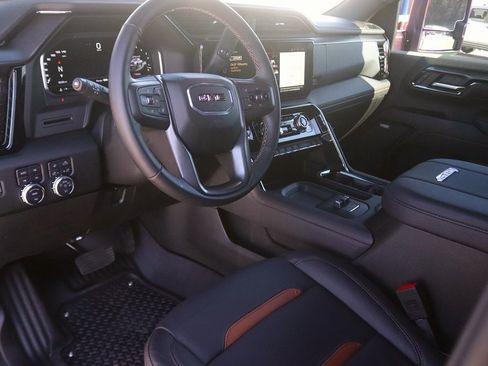 Used 2024 GMC Sierra 2500 AT4 w/ AT4 Preferred Package image 16