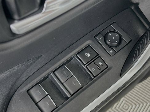 Used 2024 Toyota RAV4 XLE image 22