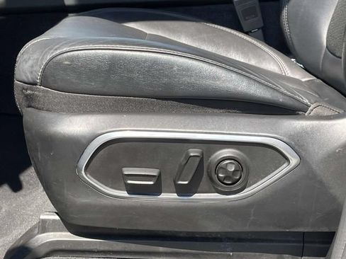 Used 2024 Jeep Wagoneer Series II AWD/4WD image 16